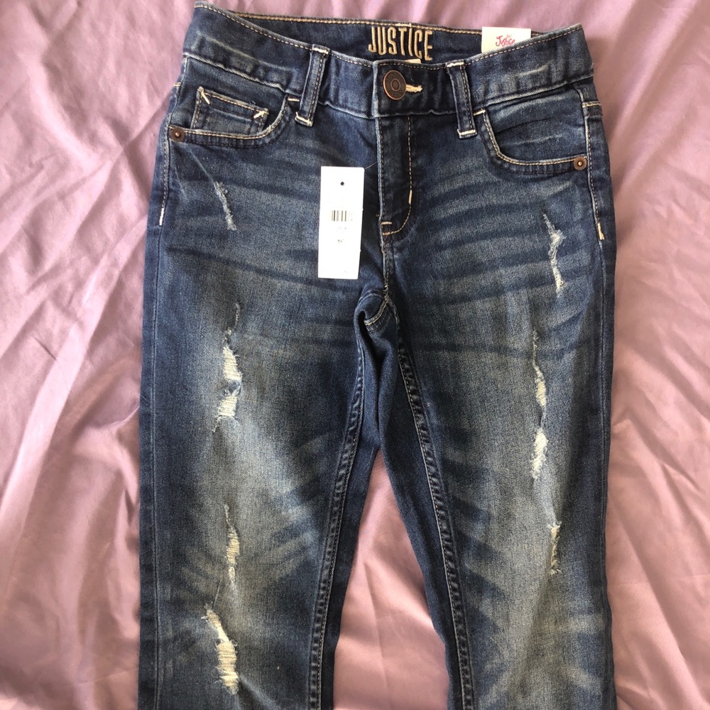 Girls Capri/Pedal jeans NWT.